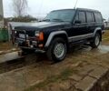 Чорний Джип Cherokee, об'ємом двигуна 2.5 л та пробігом 288 тис. км за 6700 $, фото 1 на Automoto.ua