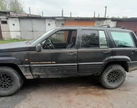 Чорний Джип Cherokee, об'ємом двигуна 0 л та пробігом 300 тис. км за 2800 $, фото 2 на Automoto.ua