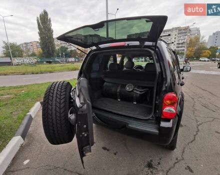 Джип Чероки 2002 в Киеве на Automoto.ua Черный Джип Чероки, объемом двигателя 3.7 л и пробегом 263 тыс. км за 7600 $, фото 4 на Automoto.ua