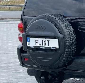 Чорний Джип Cherokee, об'ємом двигуна 2.8 л та пробігом 266 тис. км за 9500 $, фото 2 на Automoto.ua