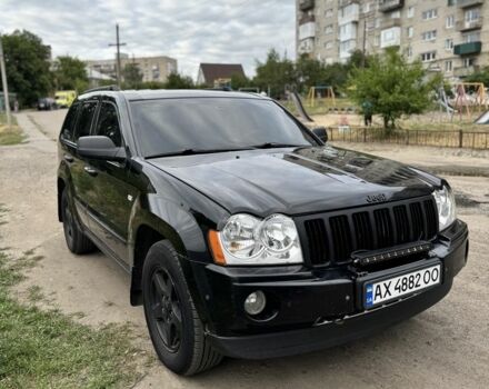 Черный Джип Чероки, объемом двигателя 3 л и пробегом 358 тыс. км за 10000 $, фото 1 на Automoto.ua
