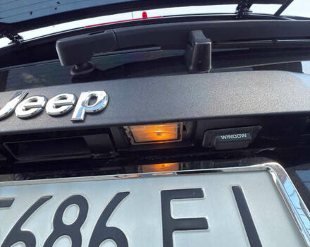 Черный Джип Чероки, объемом двигателя 2.77 л и пробегом 296 тыс. км за 12700 $, фото 11 на Automoto.ua