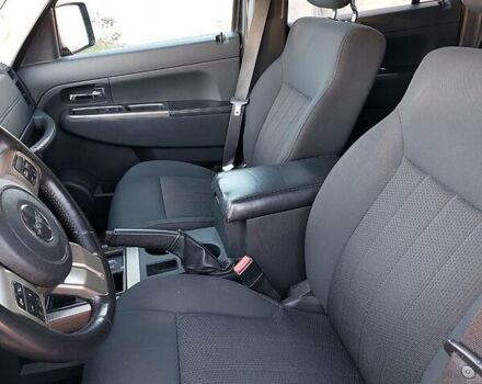 Джип Cherokee 2011 у Києві на Automoto.ua Чорний Джип Cherokee, об'ємом двигуна 2.8 л та пробігом 216 тис. км за 10500 $, фото 11 на Automoto.ua