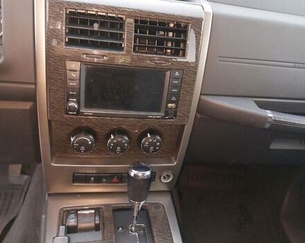 Джип Cherokee 2011 у Києві на Automoto.ua Чорний Джип Cherokee, об'ємом двигуна 2.8 л та пробігом 216 тис. км за 10500 $, фото 12 на Automoto.ua