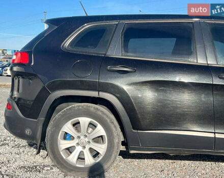 Чорний Джип Cherokee, об'ємом двигуна 2.4 л та пробігом 205 тис. км за 11190 $, фото 4 на Automoto.ua