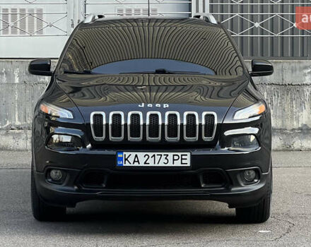 Черный Джип Чероки, объемом двигателя 2.4 л и пробегом 145 тыс. км за 12900 $, фото 1 на Automoto.ua