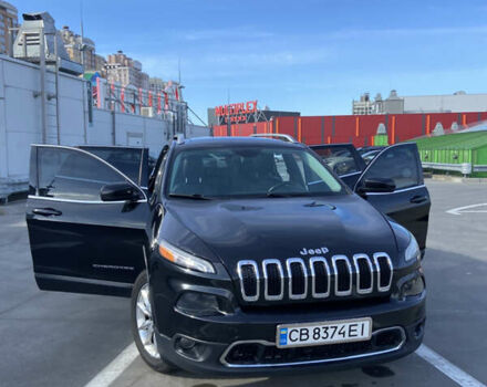 Черный Джип Чероки, объемом двигателя 2.36 л и пробегом 167 тыс. км за 13300 $, фото 2 на Automoto.ua