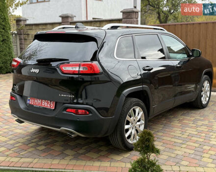 Джип Чероки 2014 в Луцке на Automoto.ua Черный Джип Чероки, объемом двигателя 2 л и пробегом 267 тыс. км за 16200 $, фото 5 на Automoto.ua