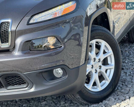 Чорний Джип Cherokee, об'ємом двигуна 2.4 л та пробігом 139 тис. км за 12500 $, фото 8 на Automoto.ua