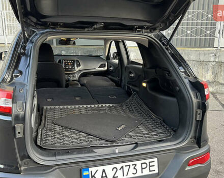 Черный Джип Чероки, объемом двигателя 2.4 л и пробегом 145 тыс. км за 12900 $, фото 7 на Automoto.ua