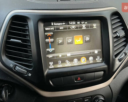 Черный Джип Чероки, объемом двигателя 2.4 л и пробегом 145 тыс. км за 12900 $, фото 19 на Automoto.ua