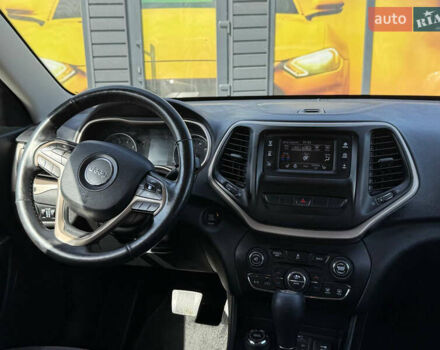 Чорний Джип Cherokee, об'ємом двигуна 2.4 л та пробігом 139 тис. км за 12500 $, фото 37 на Automoto.ua