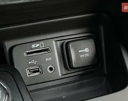 Черный Джип Чероки, объемом двигателя 2.4 л и пробегом 145 тыс. км за 12900 $, фото 22 на Automoto.ua