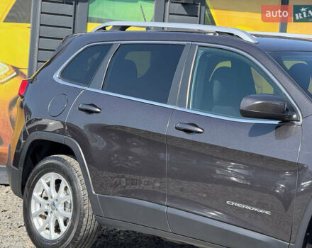 Чорний Джип Cherokee, об'ємом двигуна 2.4 л та пробігом 139 тис. км за 12500 $, фото 14 на Automoto.ua