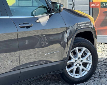 Чорний Джип Cherokee, об'ємом двигуна 2.4 л та пробігом 139 тис. км за 12500 $, фото 26 на Automoto.ua