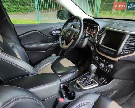 Чорний Джип Cherokee, об'ємом двигуна 3.24 л та пробігом 189 тис. км за 14500 $, фото 13 на Automoto.ua