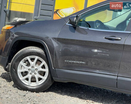 Чорний Джип Cherokee, об'ємом двигуна 2.4 л та пробігом 139 тис. км за 12500 $, фото 21 на Automoto.ua
