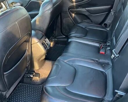 Черный Джип Чероки, объемом двигателя 3.24 л и пробегом 186 тыс. км за 15500 $, фото 1 на Automoto.ua