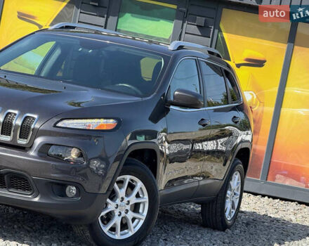 Чорний Джип Cherokee, об'ємом двигуна 2.4 л та пробігом 139 тис. км за 12500 $, фото 7 на Automoto.ua