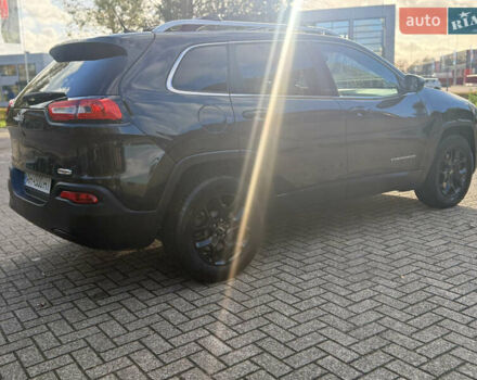 Чорний Джип Cherokee, об'ємом двигуна 2.36 л та пробігом 232 тис. км за 11700 $, фото 2 на Automoto.ua