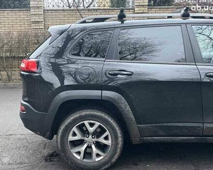 Черный Джип Чероки, объемом двигателя 3.2 л и пробегом 221 тыс. км за 14940 $, фото 6 на Automoto.ua