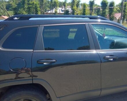 Черный Джип Чероки, объемом двигателя 2.4 л и пробегом 240 тыс. км за 12800 $, фото 9 на Automoto.ua