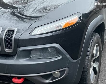 Черный Джип Чероки, объемом двигателя 3.2 л и пробегом 221 тыс. км за 14940 $, фото 2 на Automoto.ua