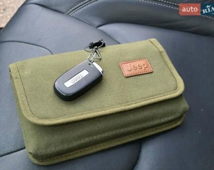 Черный Джип Чероки, объемом двигателя 2.36 л и пробегом 240 тыс. км за 12700 $, фото 82 на Automoto.ua