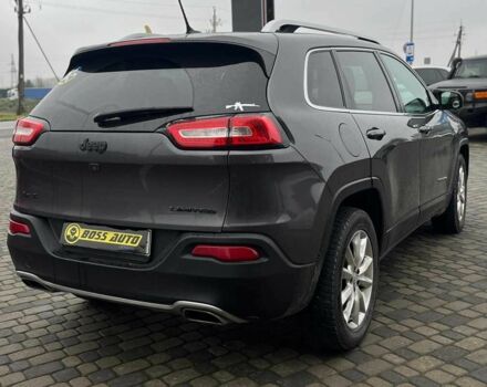 Черный Джип Чероки, объемом двигателя 3.2 л и пробегом 243 тыс. км за 12900 $, фото 6 на Automoto.ua