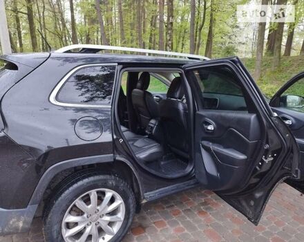Чорний Джип Cherokee, об'ємом двигуна 2.4 л та пробігом 133 тис. км за 14500 $, фото 9 на Automoto.ua