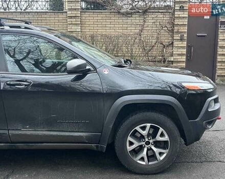 Черный Джип Чероки, объемом двигателя 3.2 л и пробегом 221 тыс. км за 14990 $, фото 5 на Automoto.ua