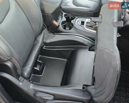 Черный Джип Чероки, объемом двигателя 2.36 л и пробегом 240 тыс. км за 12700 $, фото 65 на Automoto.ua