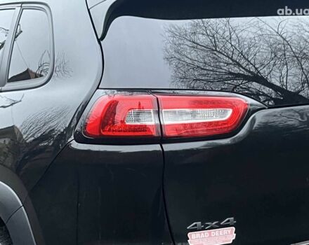 Черный Джип Чероки, объемом двигателя 3.2 л и пробегом 221 тыс. км за 14940 $, фото 11 на Automoto.ua