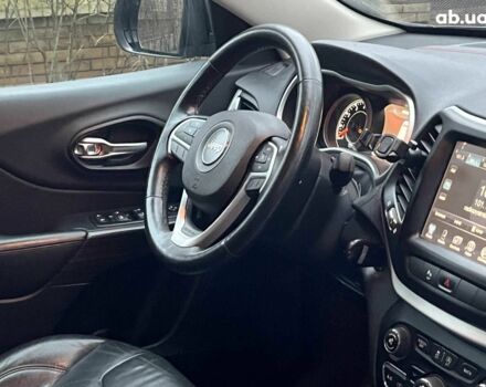 Черный Джип Чероки, объемом двигателя 3.2 л и пробегом 221 тыс. км за 14940 $, фото 31 на Automoto.ua