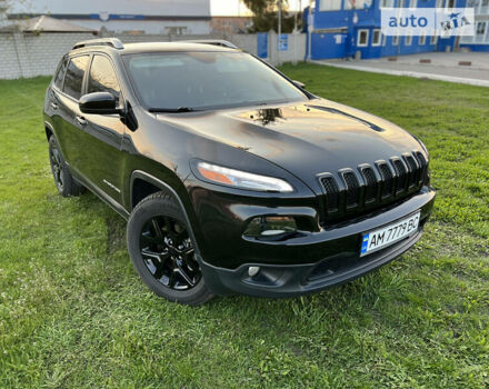 Чорний Джип Cherokee, об'ємом двигуна 3.3 л та пробігом 122 тис. км за 15700 $, фото 7 на Automoto.ua