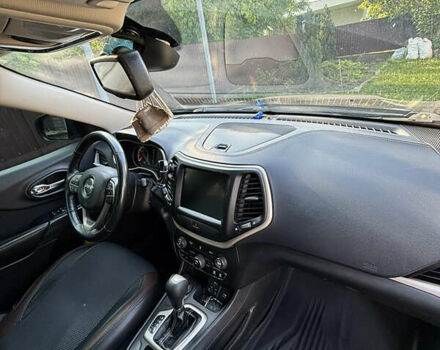 Чорний Джип Cherokee, об'ємом двигуна 2.36 л та пробігом 161 тис. км за 16000 $, фото 15 на Automoto.ua