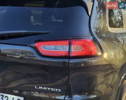 Черный Джип Чероки, объемом двигателя 2.36 л и пробегом 240 тыс. км за 12700 $, фото 17 на Automoto.ua