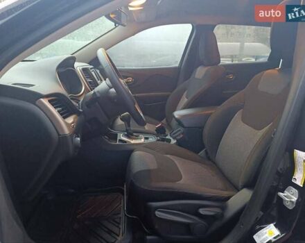 Черный Джип Чероки, объемом двигателя 2.4 л и пробегом 86 тыс. км за 12700 $, фото 8 на Automoto.ua