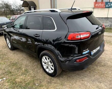 Черный Джип Чероки, объемом двигателя 2.4 л и пробегом 130 тыс. км за 15000 $, фото 5 на Automoto.ua