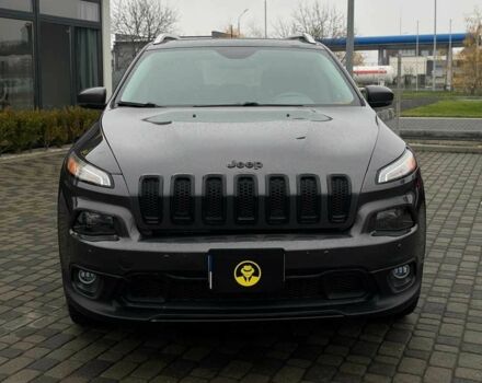 Черный Джип Чероки, объемом двигателя 3.2 л и пробегом 243 тыс. км за 12900 $, фото 1 на Automoto.ua