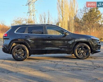 Черный Джип Чероки, объемом двигателя 2.36 л и пробегом 240 тыс. км за 12700 $, фото 6 на Automoto.ua