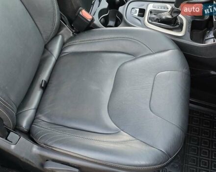 Черный Джип Чероки, объемом двигателя 2.36 л и пробегом 240 тыс. км за 12700 $, фото 60 на Automoto.ua