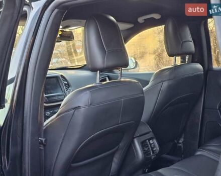 Черный Джип Чероки, объемом двигателя 2.36 л и пробегом 240 тыс. км за 12700 $, фото 44 на Automoto.ua