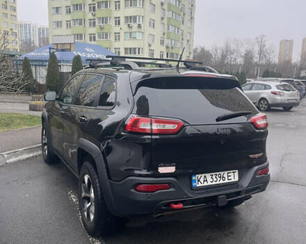 Черный Джип Чероки, объемом двигателя 3.24 л и пробегом 221 тыс. км за 15000 $, фото 2 на Automoto.ua