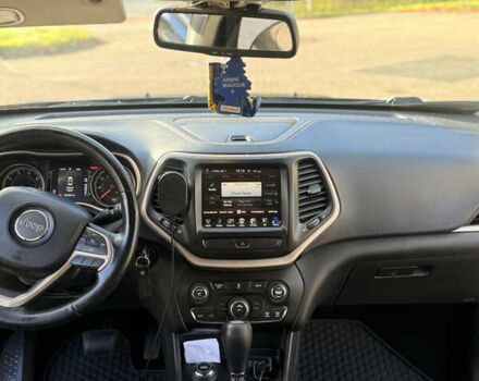 Чорний Джип Cherokee, об'ємом двигуна 2.36 л та пробігом 232 тис. км за 11700 $, фото 5 на Automoto.ua