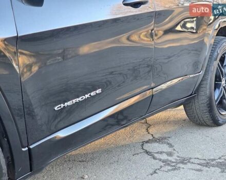 Черный Джип Чероки, объемом двигателя 2.36 л и пробегом 240 тыс. км за 12700 $, фото 21 на Automoto.ua
