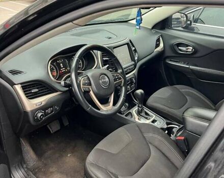 Чорний Джип Cherokee, об'ємом двигуна 2.36 л та пробігом 227 тис. км за 9600 $, фото 11 на Automoto.ua