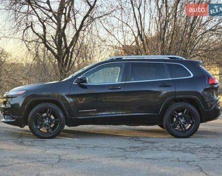 Черный Джип Чероки, объемом двигателя 2.36 л и пробегом 240 тыс. км за 12700 $, фото 2 на Automoto.ua