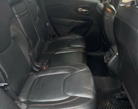 Черный Джип Чероки, объемом двигателя 3.24 л и пробегом 221 тыс. км за 15000 $, фото 4 на Automoto.ua