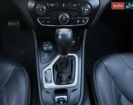 Чорний Джип Cherokee, об'ємом двигуна 2.36 л та пробігом 260 тис. км за 11900 $, фото 32 на Automoto.ua